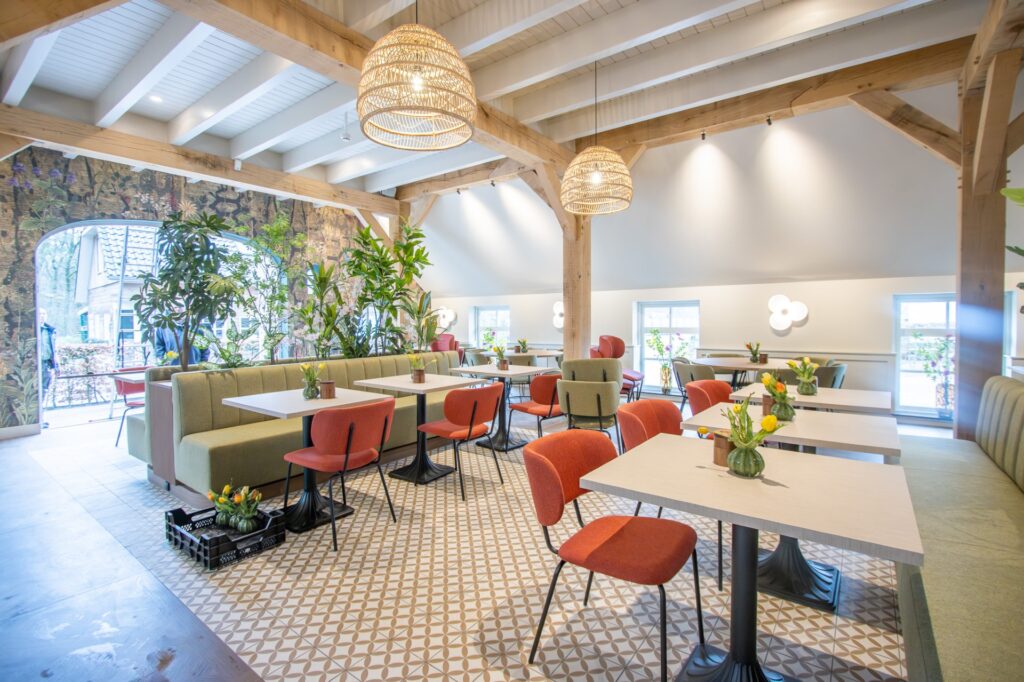 61723343-ff31-42fc-8bf1-3bd9f98a41f6