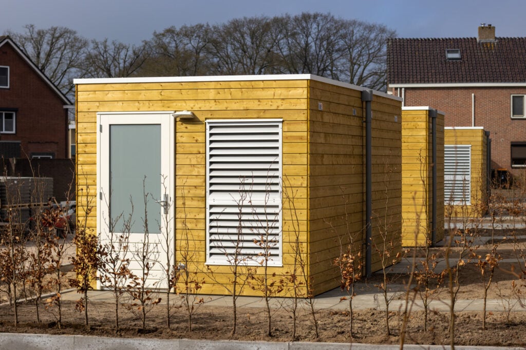 b3539f6d-a1b4-40e0-a4f9-018d3f025300